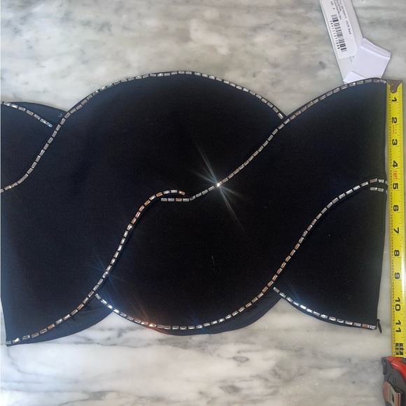 Area
Embellished wool rope mini skirt- NWT- size 8 - Picture 7 of 16